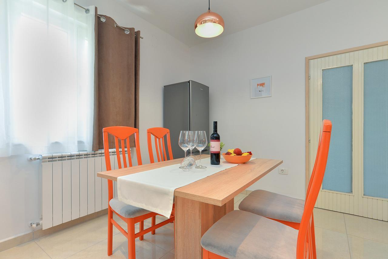 Apartments Olivera 1726 Pula Zewnętrze zdjęcie