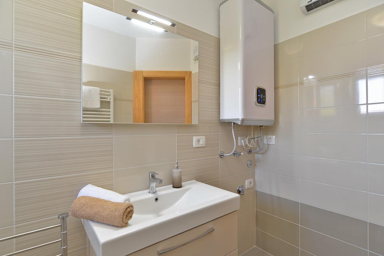 Apartments Olivera 1726 Pula Zewnętrze zdjęcie