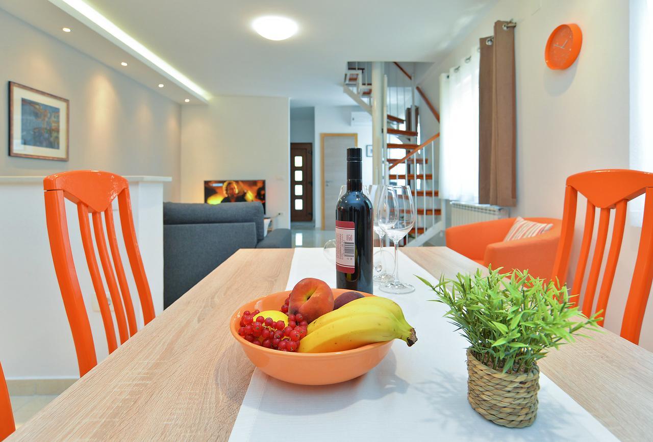 Apartments Olivera 1726 Pula Zewnętrze zdjęcie